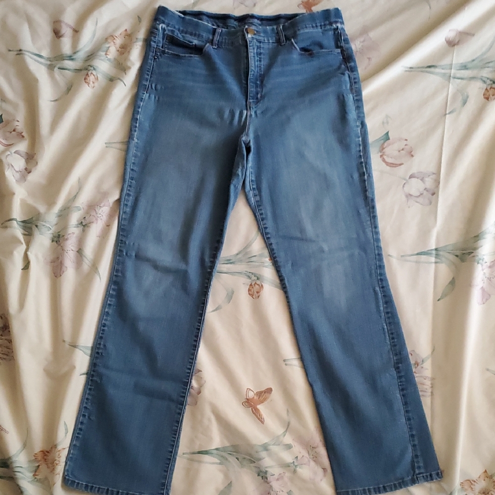 Gloria Vanderbilt Jordyn Barely Curvy Boot Blue Jean. Size 14. GUC
